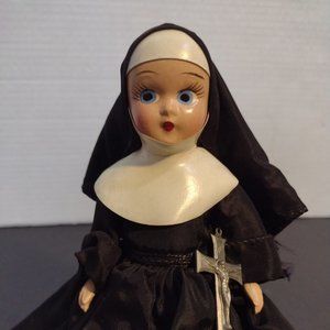 Vintage Antique Nun Doll 8" w/ Cross Crucifix. Painted face. c 1940s